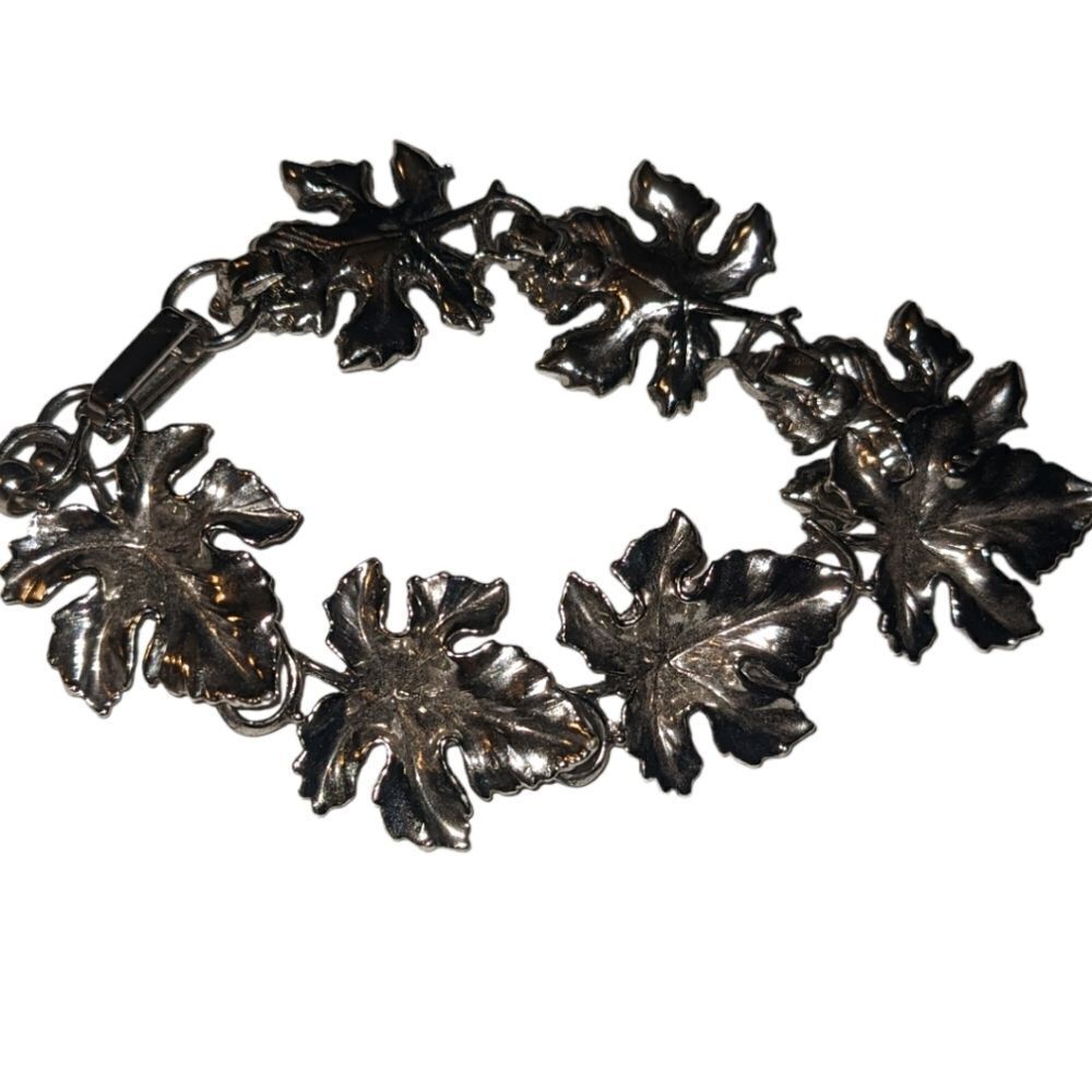 Silver Tone Leaf Charm Bracelet Vintage Nature Inspired Adjustable Clasp
